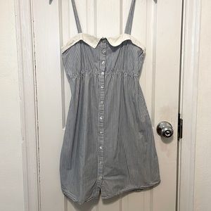 Striped summer dress with cute bust detail- Size 36 (US Size Small)
